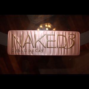 Naked 3 Urban Decay Platte